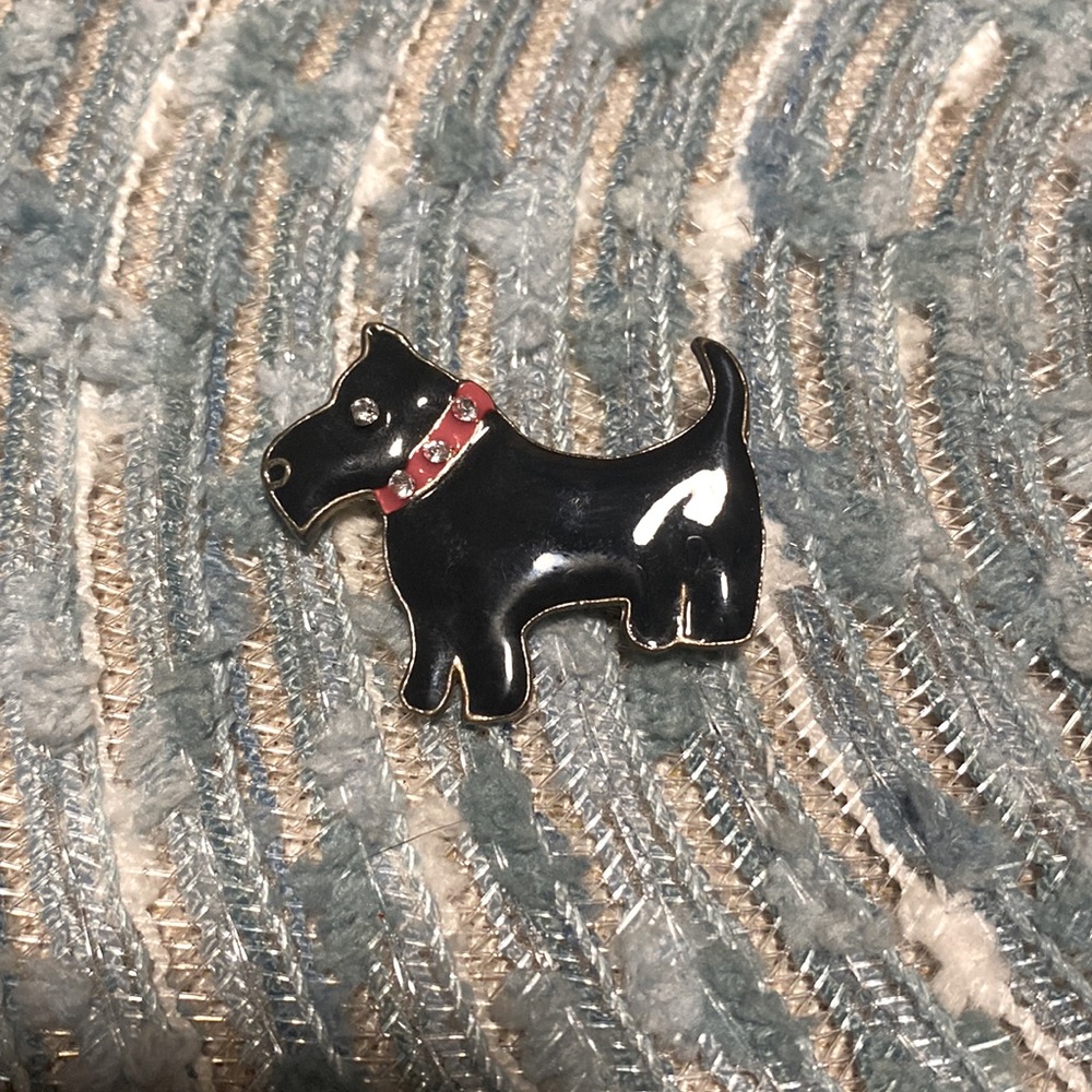 Dog brooch